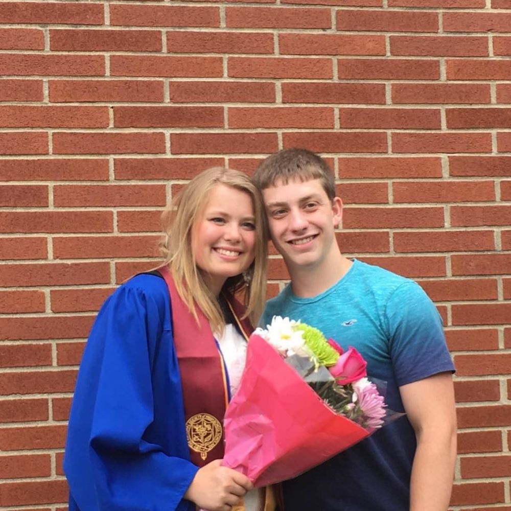 Meet your Posher, Dina